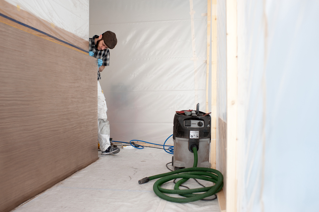 Detailarbeit in Perfektion: Schleif- und Polierarbeiten für einzigartigen Metallcharakter Detailarbeit in Perfektion: Schleif- und Polierarbeiten für einzigartigen Metallcharakter
